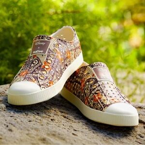 Disney Moana Native Jefferson Slip On Adult Shoes Mens 8 / Women 10